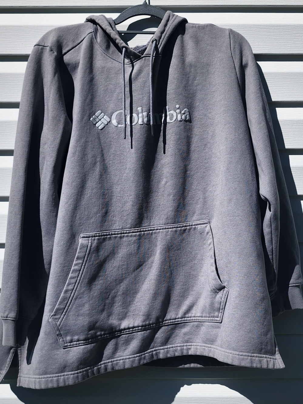 Women's Columbia Gray Pullover Hoodie with Embroidered Logo